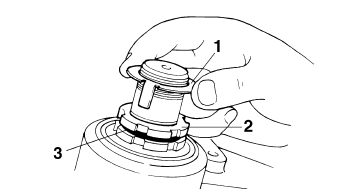 Checking and adjusting the steering head